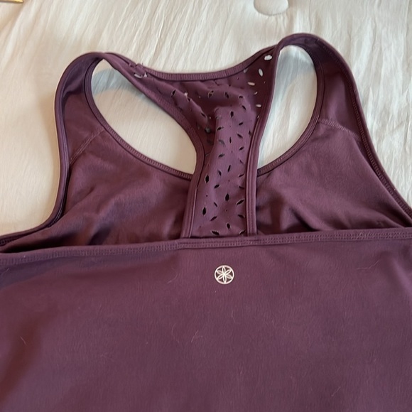 GAIAM Tank Size Medium - Picture 3 of 4